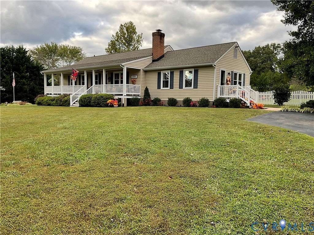 1.5 Acres of Land with Home for Sale in Bumpass, Virginia