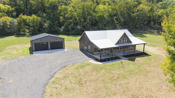 6.23 Acres of Land with Home for Sale in Hartsville, Tennessee