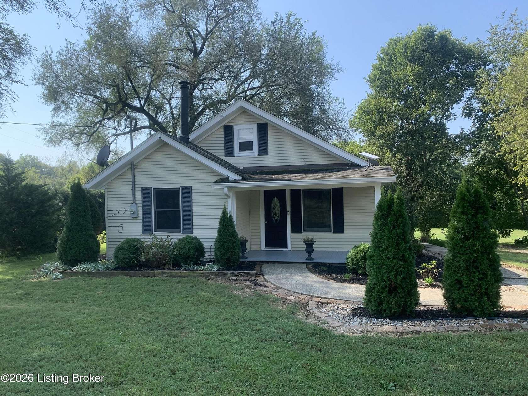 1.5 Acres of Land with Home for Sale in Finchville, Kentucky