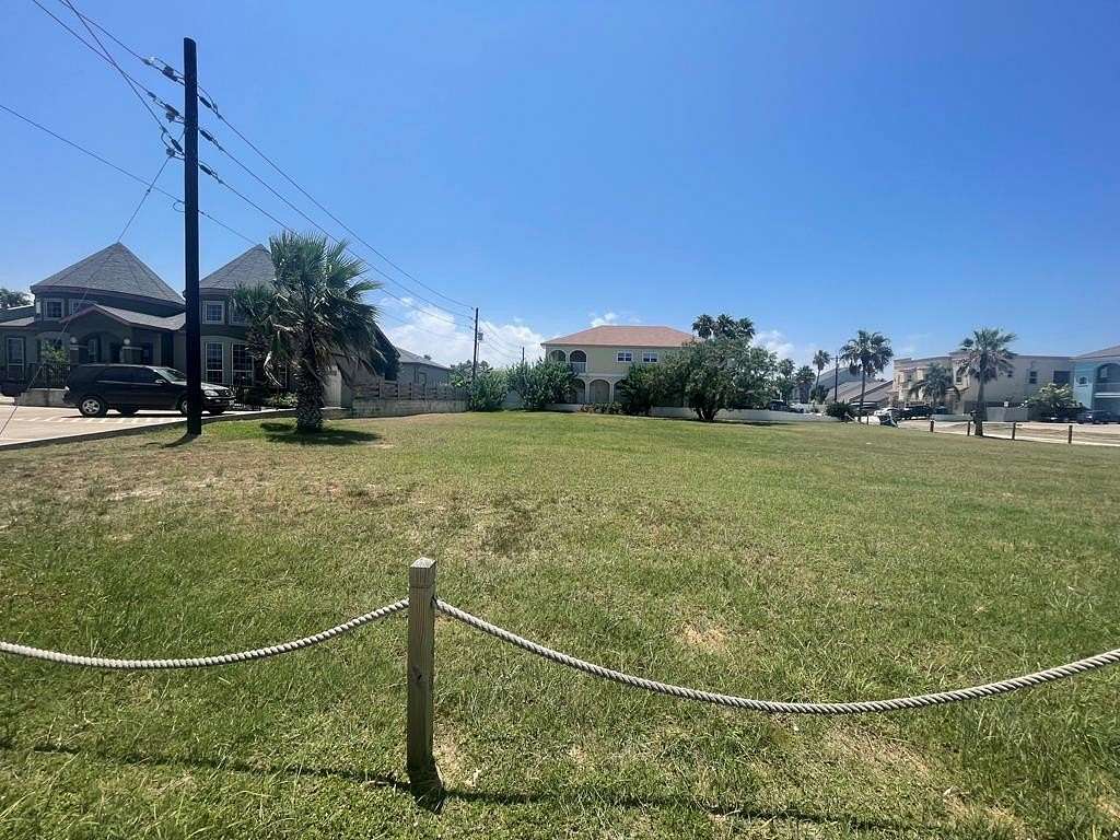 0.22 Acres of Commercial Land for Sale in South Padre Island, Texas