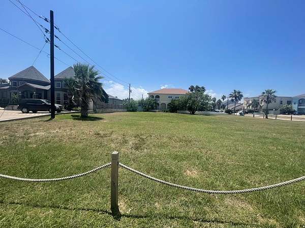 0.22 Acres of Commercial Land for Sale in South Padre Island, Texas