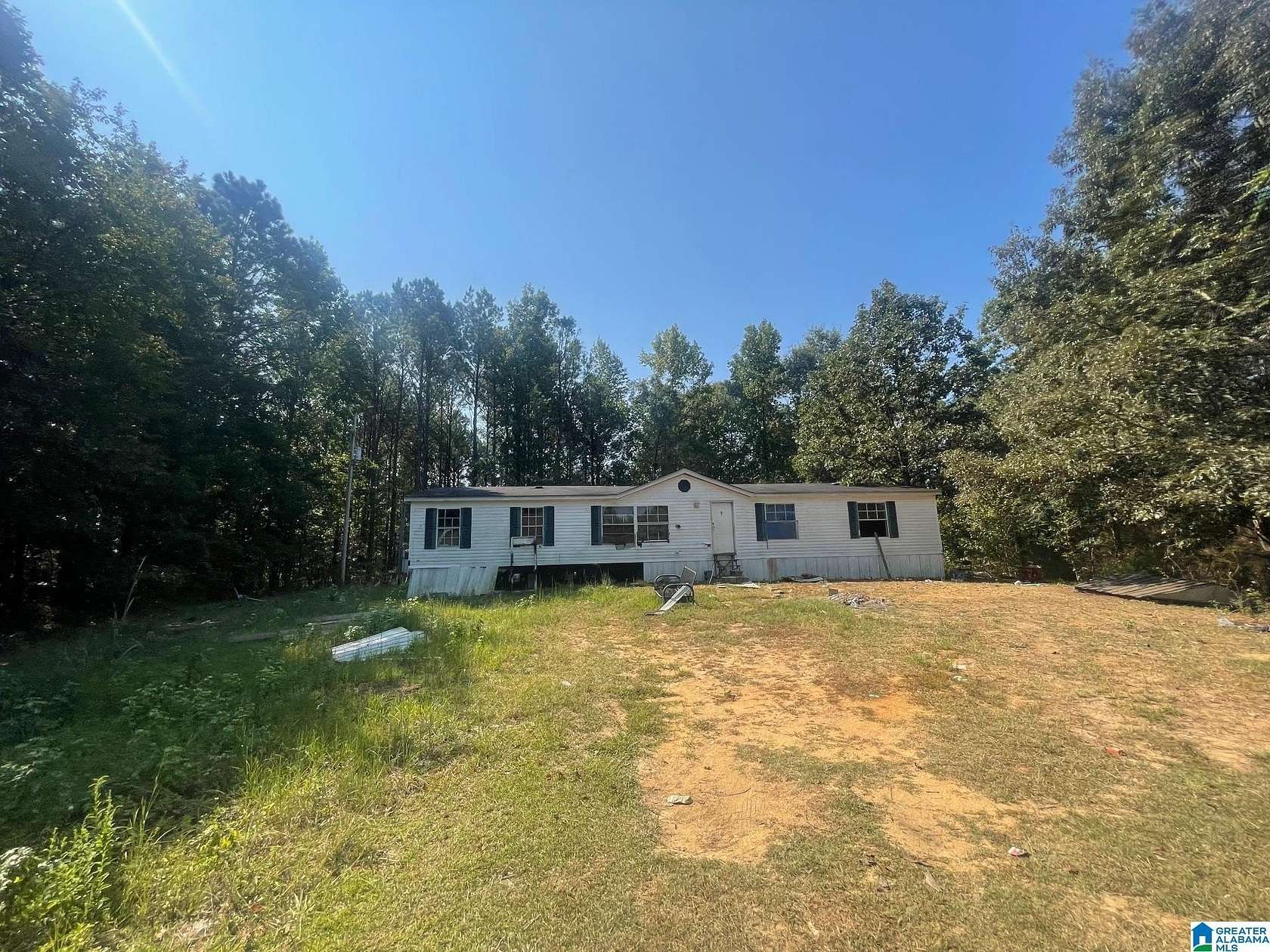 1.5 Acres of Land with Home for Sale in Jasper, Alabama