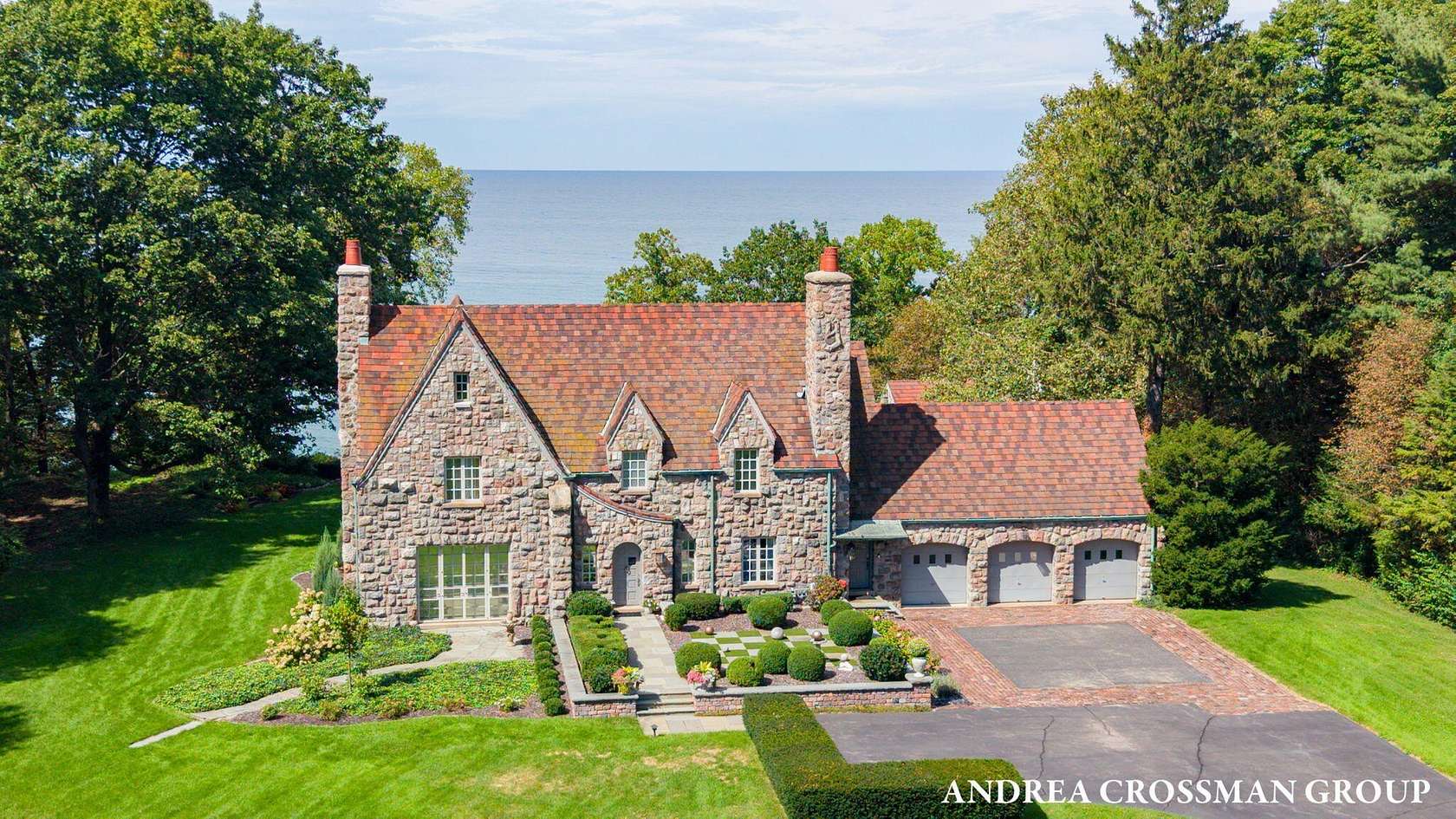 5.32 Acres of Land with Home for Sale in Benton Harbor, Michigan