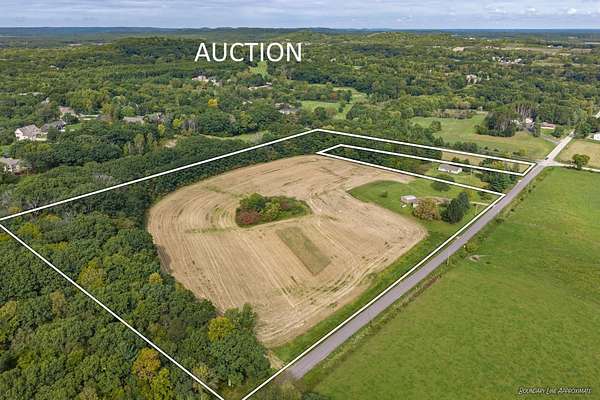 17.4 Acres of Land with Home for Auction in Wisconsin Dells, Wisconsin