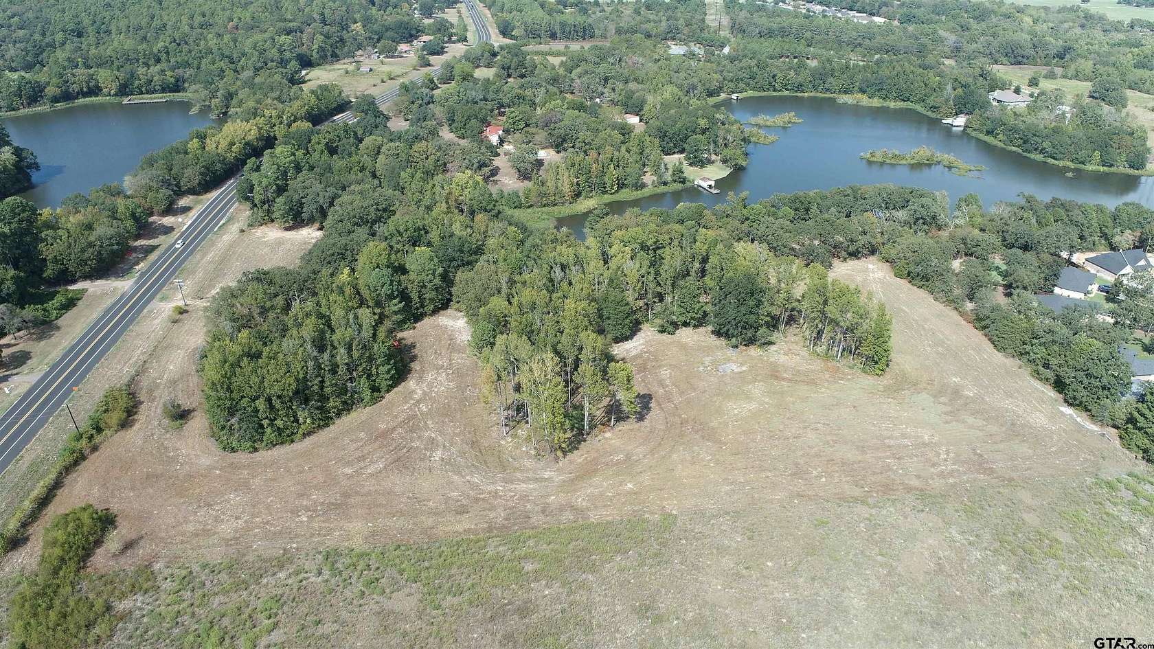 19 Acres of Recreational & Residential Land for Sale in Mineola, Texas