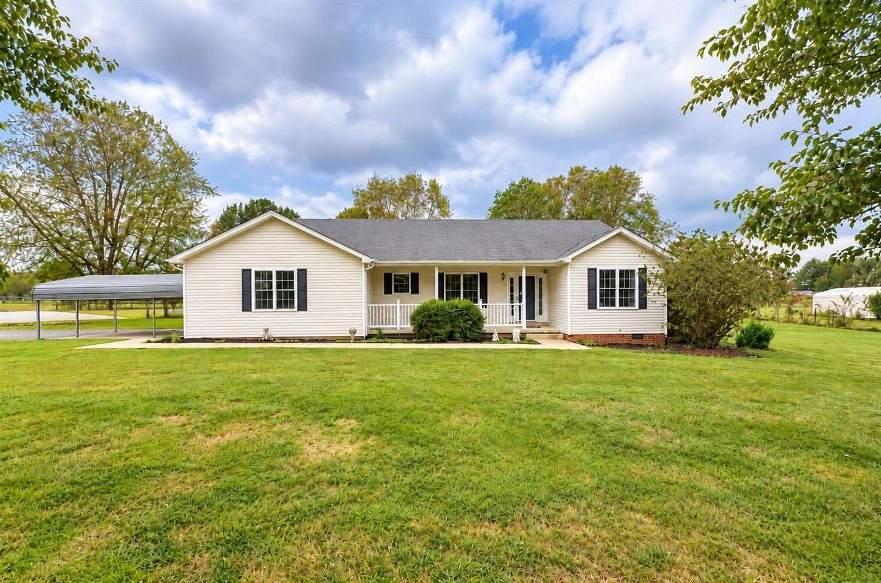 2.38 Acres of Land with Home for Sale in Bowling Green, Kentucky
