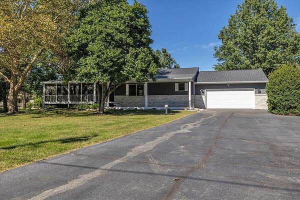 3.2 Acres of Land with Home for Sale in Valparaiso, Indiana