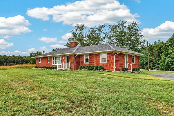 15.2 Acres of Land with Home for Sale in Gladys, Virginia