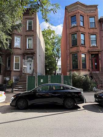 0.04 Acres of Residential Land for Sale in Brooklyn, New York