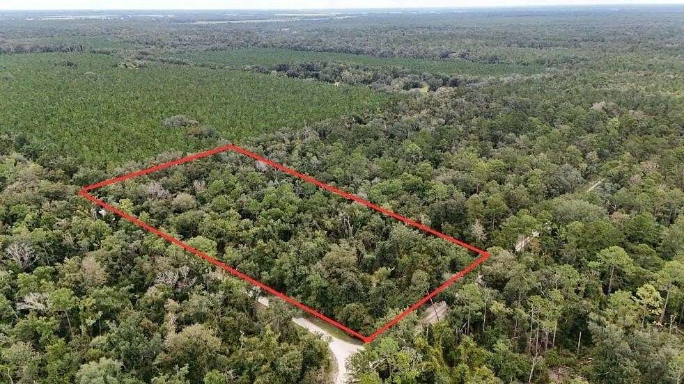 4 Acres of Residential Land for Sale in Live Oak, Florida