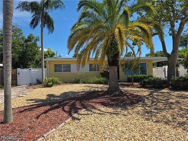 17 Acres of Land with Home for Sale in Bradenton, Florida