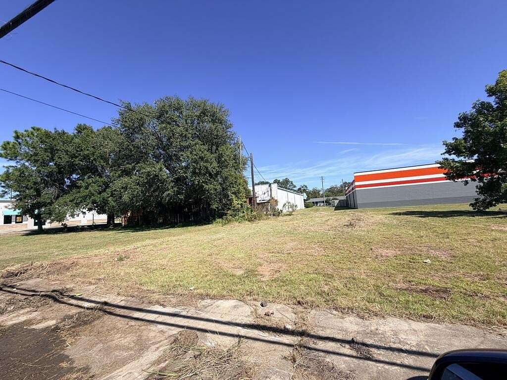 0.14 Acres of Mixed-Use Land for Sale in Douglas, Georgia