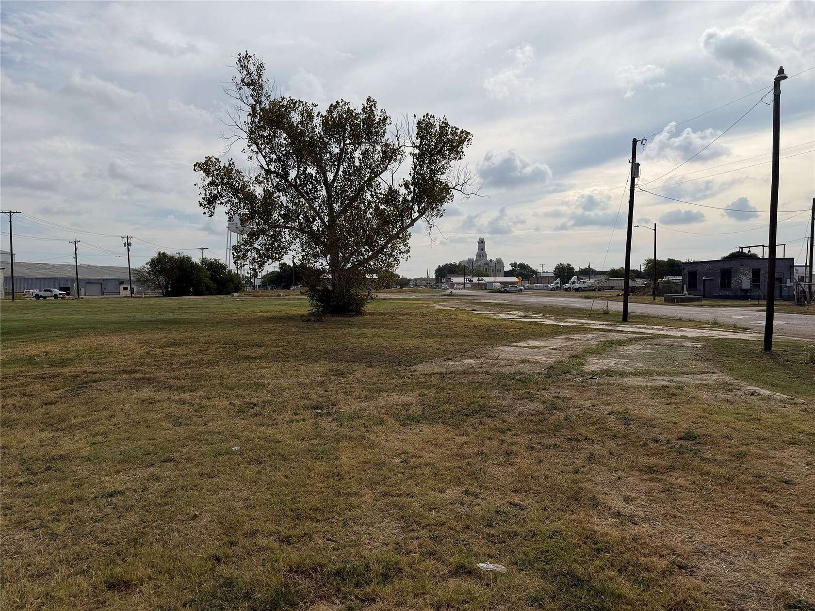3.62 Acres of Commercial Land for Sale in Hillsboro, Texas