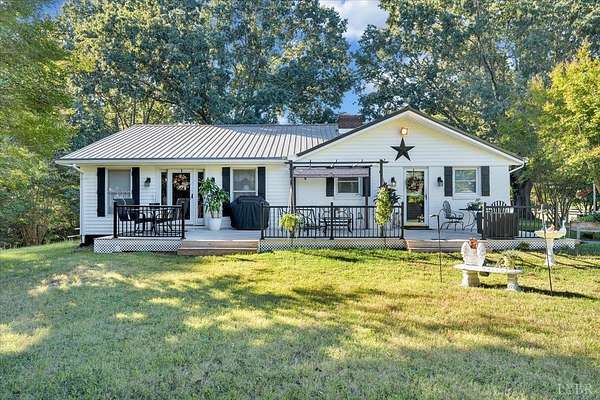 1.52 Acres of Land with Home for Sale in Lynchburg, Virginia