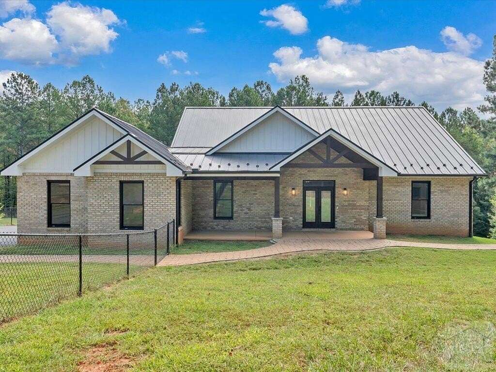 4.25 Acres of Land with Home for Sale in Collinsville, Virginia