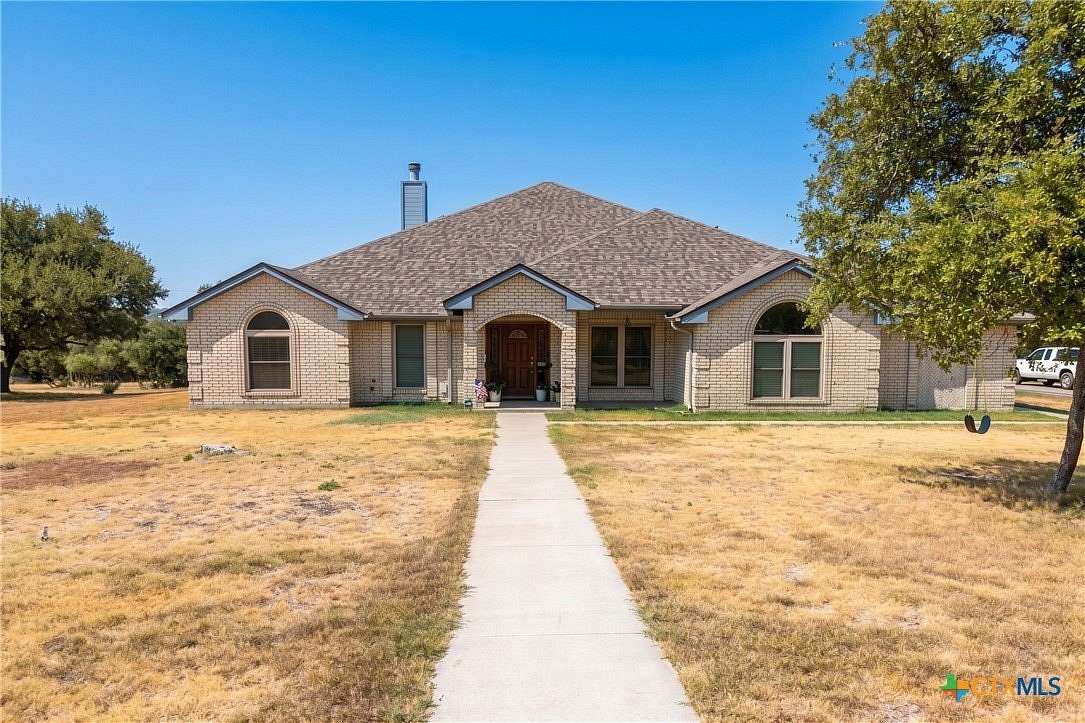 1.6 Acres of Land with Home for Lease in Copperas Cove, Texas