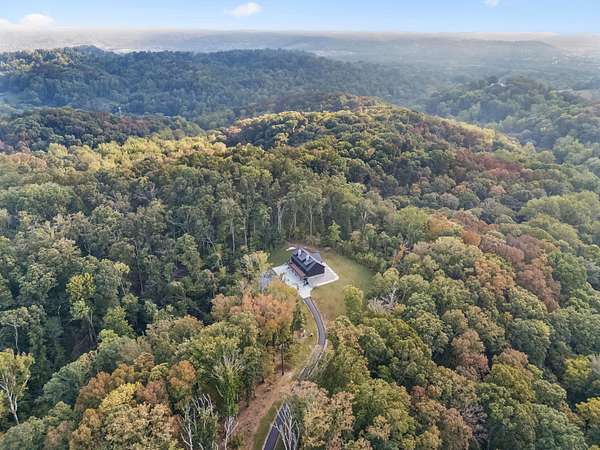 5.53 Acres of Land with Home for Sale in Nashville, Tennessee