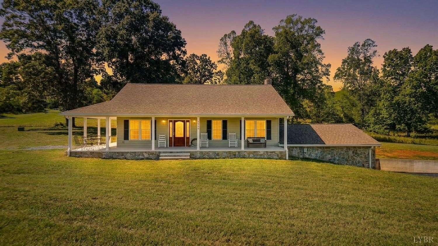 138 Acres of Land with Home for Sale in Bedford, Virginia