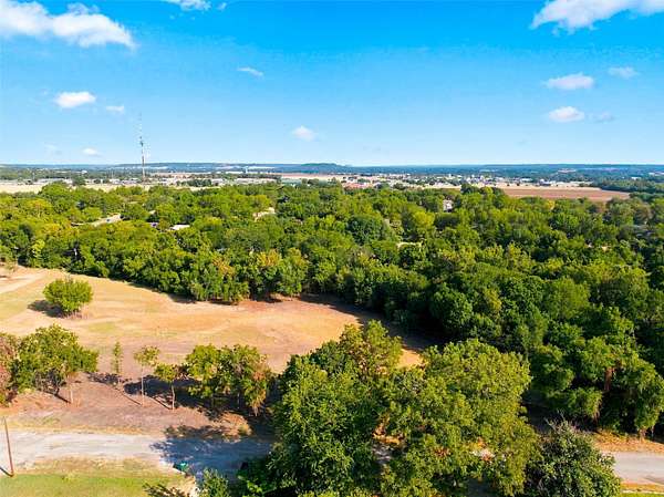 0.4 Acres of Residential Land for Sale in Clifton, Texas