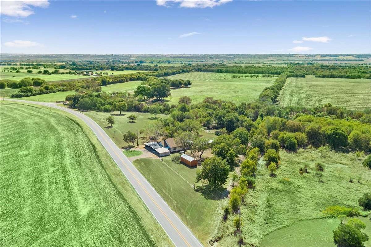4.46 Acres of Land with Home for Sale in McGregor, Texas