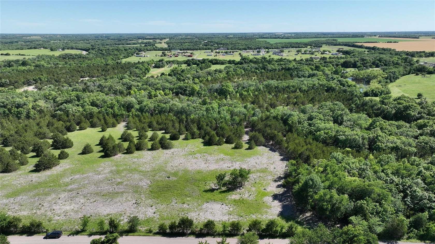 17.6 Acres of Land for Sale in Whitewright, Texas