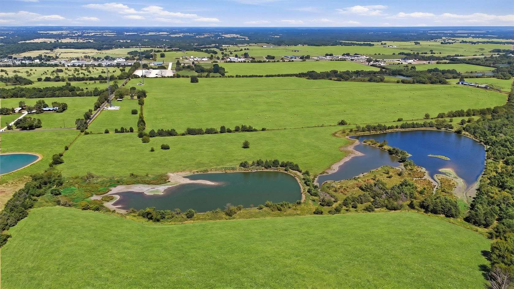 145 Acres of Agricultural Land for Sale in Whitesboro, Texas