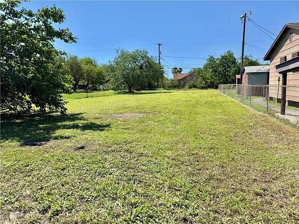 0.17 Acres of Commercial Land for Sale in Kingsville, Texas