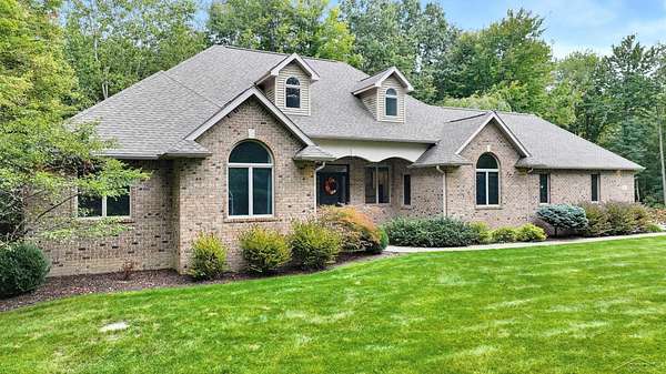 7.33 Acres of Land with Home for Sale in Freeland, Michigan