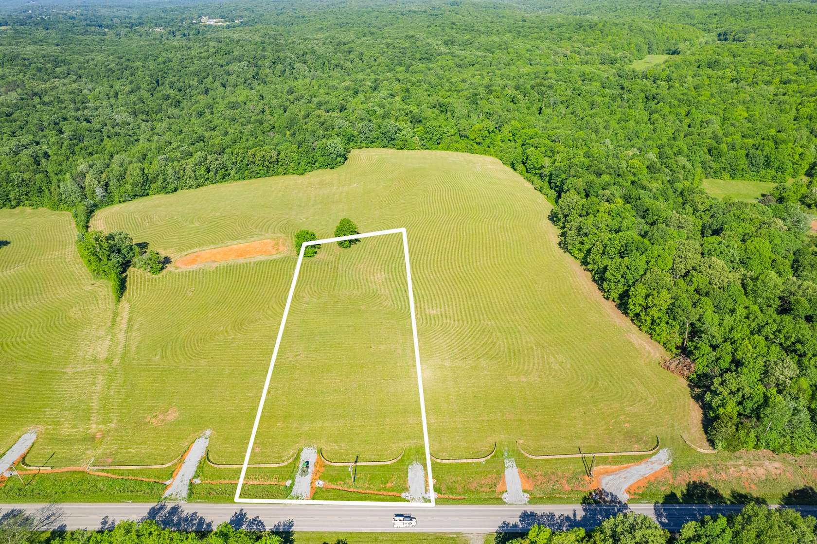 2.49 Acres of Residential Land for Sale in Dickson, Tennessee