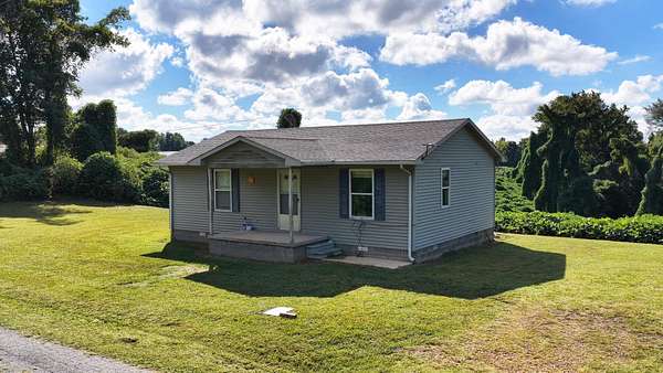 34.2 Acres of Recreational Land with Home for Sale in Hickman, Kentucky