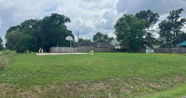 0.41 Acres of Residential Land for Sale in Navasota, Texas