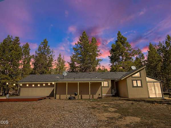 2.23 Acres of Land with Home for Sale in La Pine, Oregon