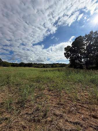 16.5 Acres of Land for Sale in Russellville, Kentucky