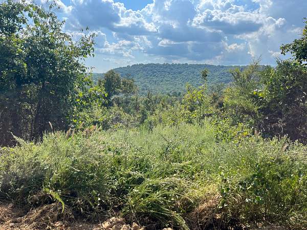 10 Acres of Land for Sale in Marshall, Arkansas