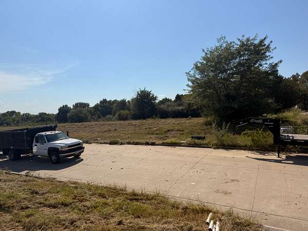 1.24 Acres of Residential Land for Sale in Jefferson City, Missouri
