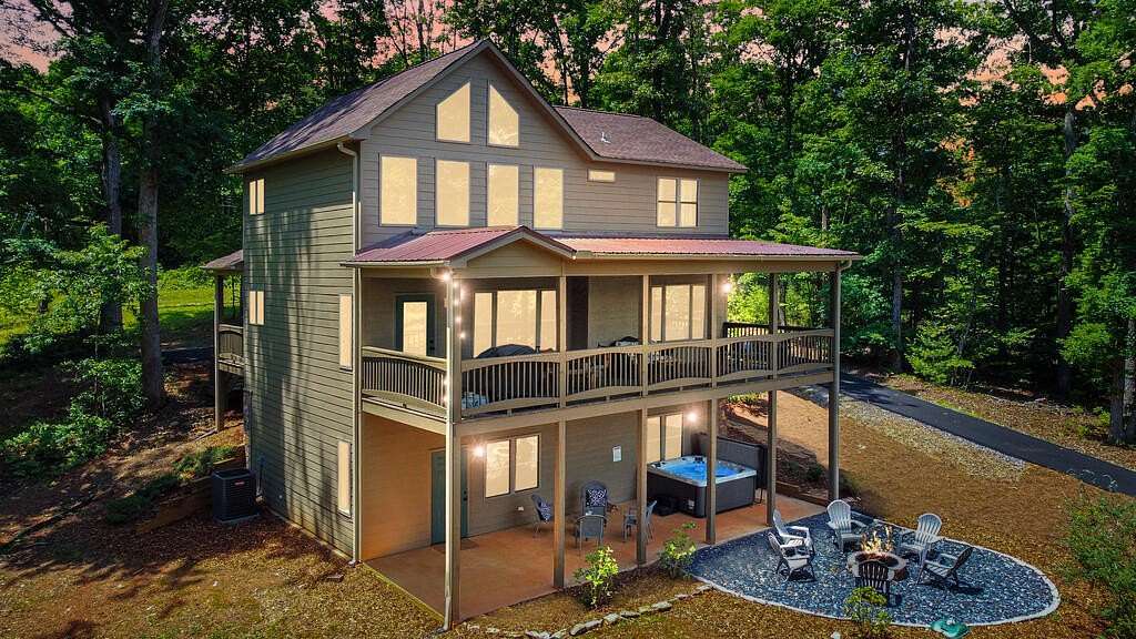 1.7 Acres of Land with Home for Lease in Blue Ridge, Georgia