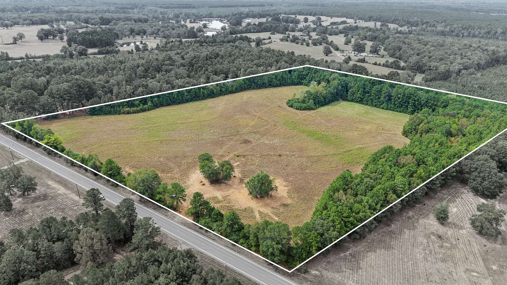 25.2 Acres of Land for Sale in Atlanta, Texas