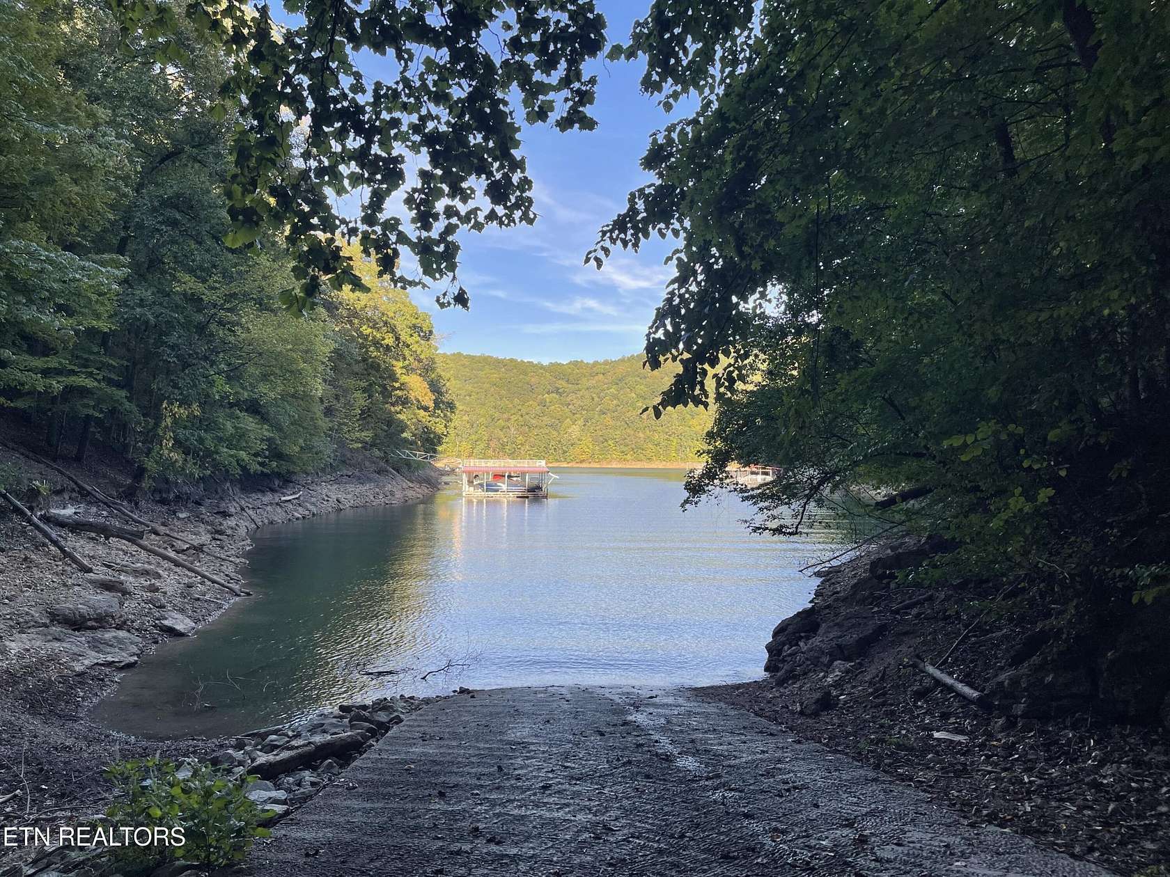 1.32 Acres of Residential Land for Sale in Caryville, Tennessee