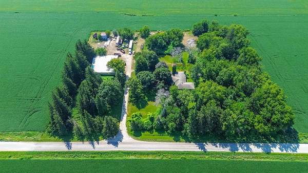 5.13 Acres of Land with Home for Sale in Eldora, Iowa