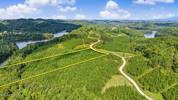 5 Acres of Residential Land for Sale in Vonore, Tennessee