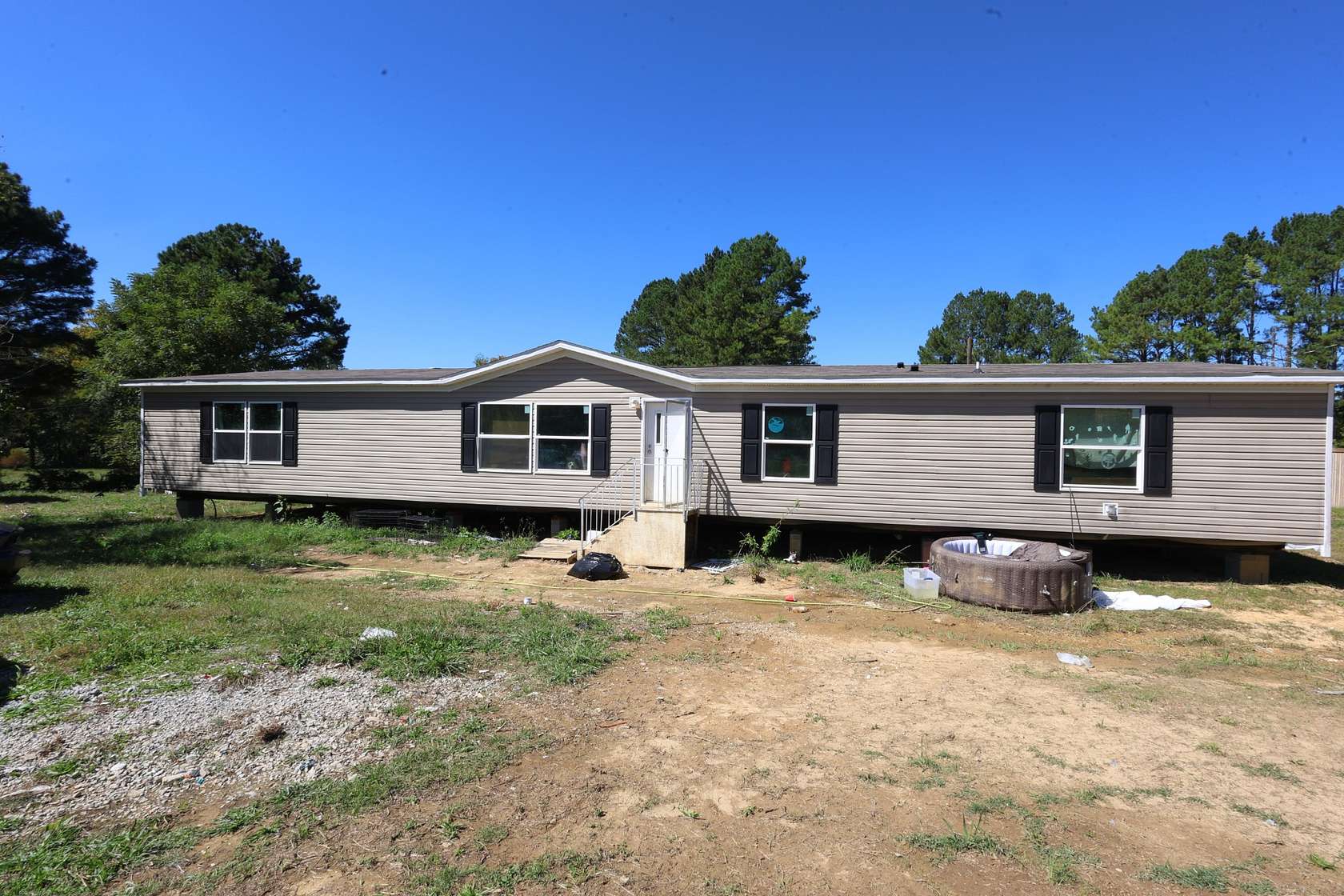 3.37 Acres of Land with Home for Sale in Strawberry Plains, Tennessee