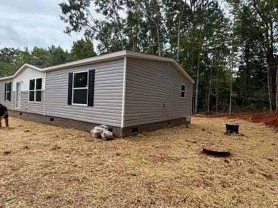 1.5 Acres of Land with Home for Sale in Starr, South Carolina