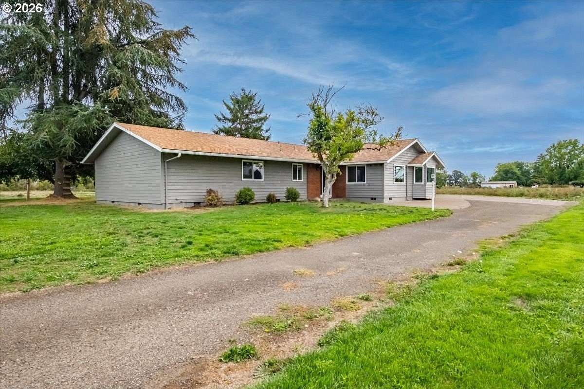21.8 Acres of Agricultural Land with Home for Sale in Albany, Oregon