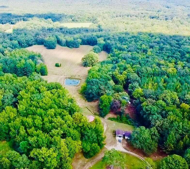 33 Acres of Land with Home for Sale in Winfield, Alabama