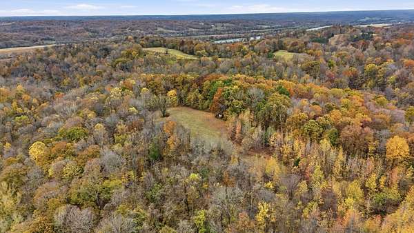 108 Acres of Land for Sale in Indian Mound, Tennessee