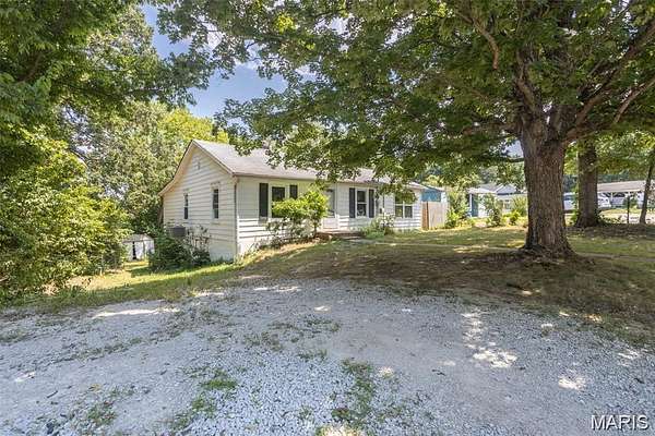 2 Acres of Land with Home for Lease in Festus, Missouri