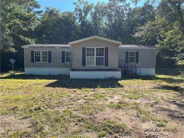 3 Acres of Land with Home for Lease in Townsend, Georgia
