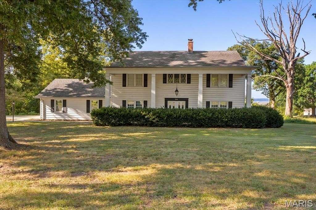 3.4 Acres of Land with Home for Sale in Chester, Illinois