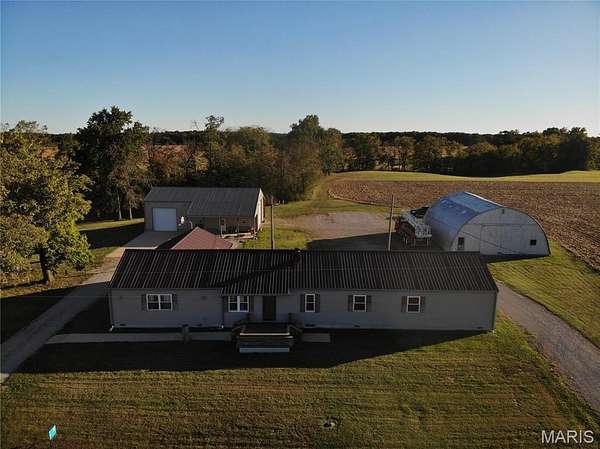 2 Acres of Land with Home for Sale in Odin, Illinois