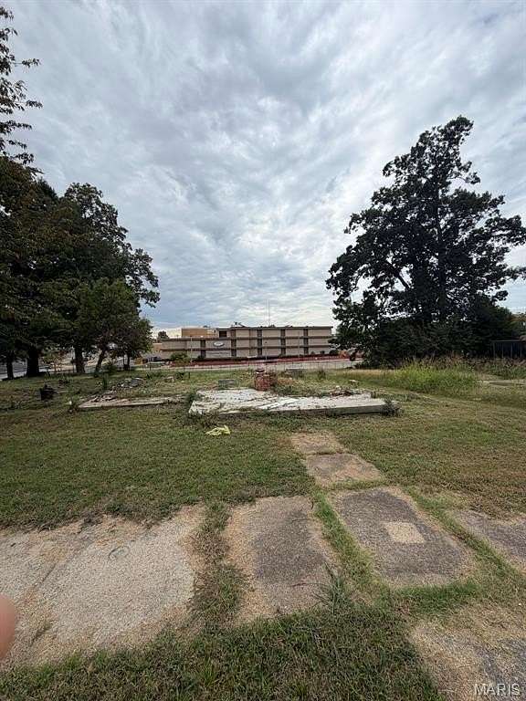 0.15 Acres of Residential Land for Sale in Poplar Bluff, Missouri